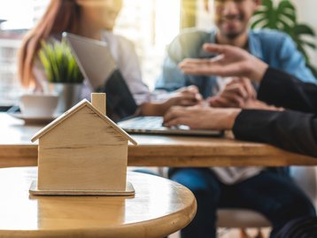 verkauf-verkaufsgespraech-beratung-bauberater-21