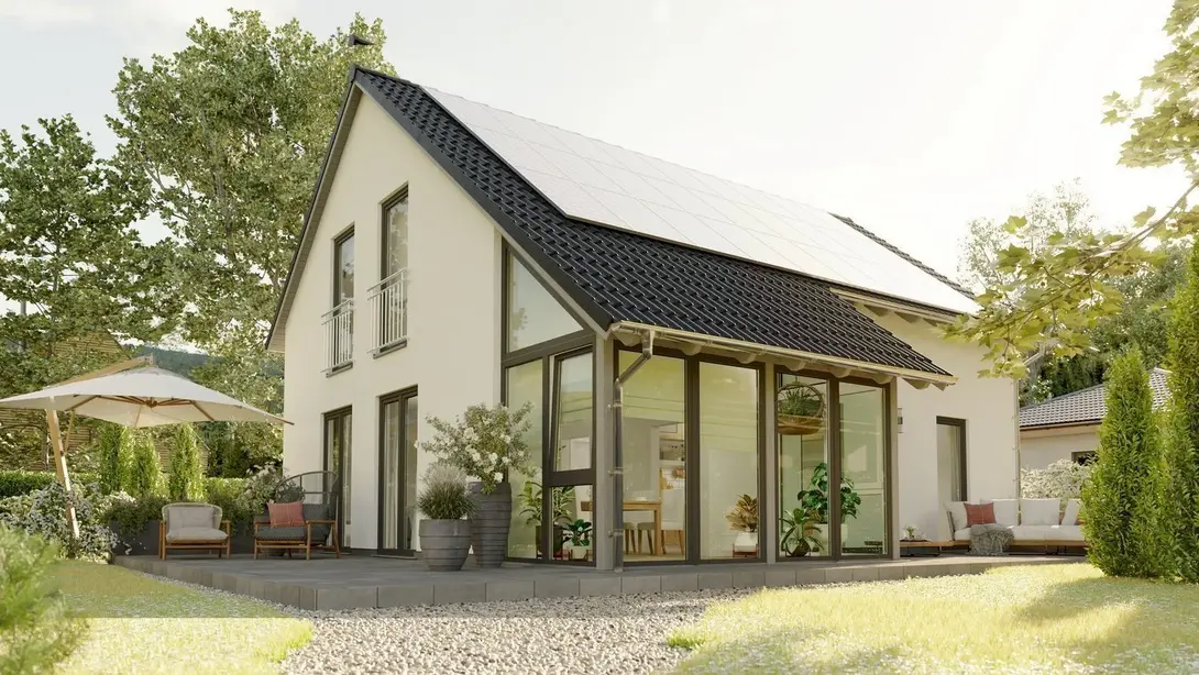 Modernes Einfamilienhaus mit Photovoltaikanlage und großzügigem Garten – Beispiel für energieeffizientes Bauen mit HIS Hausbau in der Region Kropstädt.